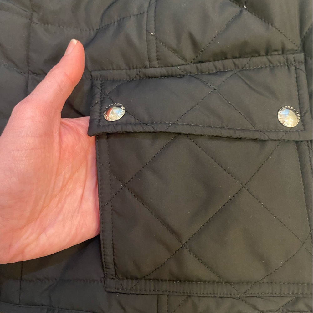 Lauren by Ralph Lauren Black and White Reversible Insulated Puffer Vest, Small - Picture 13 of 14